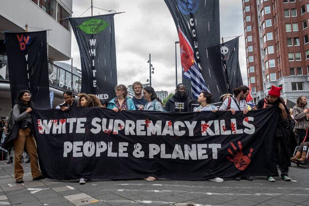 Bilder des Jahres 2022, News 06 Juni News Bilder des Tages Climate March In Rotterdam Climate protesters marching through the city of Rotterdam, Netherlands, on June 19, 2022. Rotterdam Netherlands  Copyright: xOscarxBrakx originalFilename: brak-notitle220619_npEl7.jpg