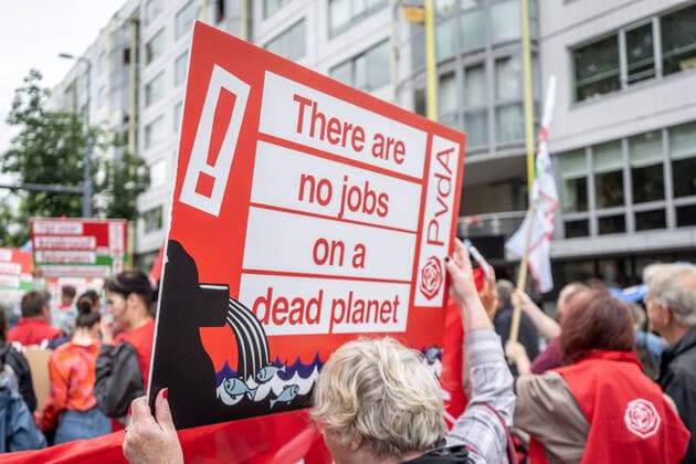Climate March In Rotterdam Climate protesters marching through the city of Rotterdam, Netherlands, on June 19, 2022. Rotterdam Netherlands  Copyright: xOscarxBrakx originalFilename: brak-notitle220619_npzBz.jpg