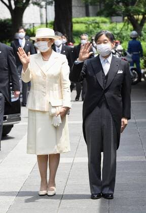 Imperial couple attend Japan Art Academy award ceremony Japanese Emperor Naruhito and Empress Masako arrive at the venue of a Japan Art Academy award ceremony in Tokyo on June 20, 2022. (Pool photo)  A14AA0001303224P