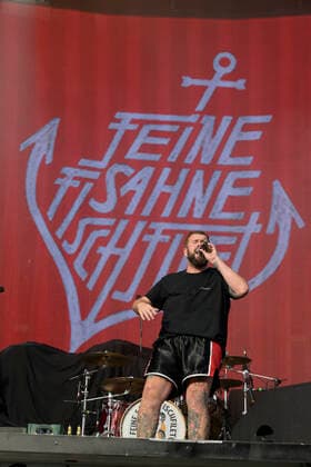 Feine Sahne Fischfilet Jan Monchi Gorkow live at the Olympic Stadium, Munich 18 06 2022