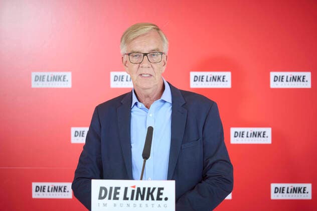 News Themen der Woche KW25 News Bilder des Tages Berlin, Dietmar Bartsch gibt Pressekonferenz im Bundestag Dietmar Bartsch (Fraktionsvorsitzender DIE LINKE im Bundestag) während der Pressekonferenz vor der Fraktionssitzung von Die Linke im Deutschen Bundestag am 21.06.2022 in Berlin. Berlin Bundestag Berlin Deutschland *** Berlin, Dietmar Bartsch gives press conference in the Bundestag Dietmar Bartsch parliamentary group leader DIE LINKE in the Bundestag during the press conference before the parliamentary group meeting of Die Linke in the German Bundestag on 21 06 2022 in Berlin Berlin Bundestag Berlin Germany
