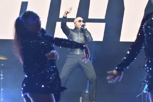**ARCHIVE** June 18, 2022, New York, USA: Pitbull performs at 103.5 KTU s KTUphoria concert at Northwell Health at Jones Beach Theater in Wantagh, New York.  Copyright: xKylexMazzax