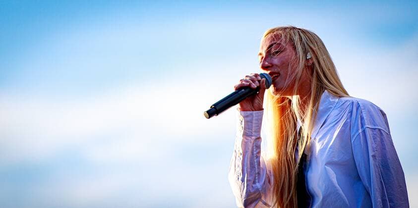 2022 06 21 20 06 21 AMSTERDAM S10 performs during a benefit rally for Ukraine on the Museumplein The event is an initiative of the Ukrainian Ministries of Culture and Foreign Affairs ANP LEVIN DEN BOER netherlands out belgium out  Copyright: xx x450740319x originalFilename: 450740319.jpg