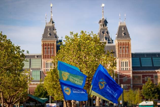 2022 06 21 19 42 07 AMSTERDAM Audience during a benefit rally for Ukraine on the Museumplein The event is an initiative of the Ukrainian Ministries of Culture and Foreign Affairs ANP LEVIN DEN BOER netherlands out belgium out  Copyright: xx x450740399x originalFilename: 450740399.jpg