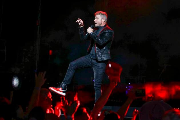 June 21, 2022, Tampa, Florida, USA: Brian Littrell, of the Backstreet Boys, performs during the bandÃ¢â‚¬â ¢s Ã¢â‚¬oeDNA World TourÃ¢â‚¬Â at the MidFlorida Credit Union Amphitheatre in Tampa on Tuesday, June 21, 2022. Tampa USA - ZUMAs70_ 20220621_zan_s70_074 Copyright: xIvyxCeballox