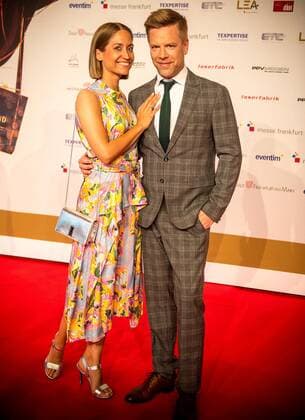 22 06 2022 xesx Frankfurt am Main, Festhalle LEA Live Entertainment Award on the Red Carpet Singer Tom Göbel with his wife Saskia ES