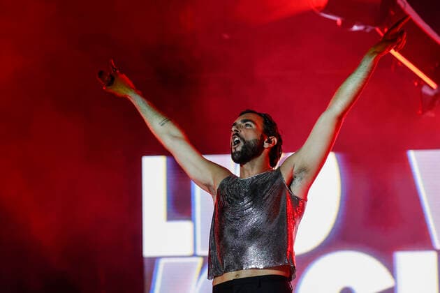 June 22, 2022, ROME, ITALY: Italian singer Marco Mengoni performs in stage during his concert at the Olimpico stadium in Rome, Italy, 22 June 2022..ANSA FABIO FRUSTACI ROME ITALY - ZUMAa110 20220622_zaf_a110_113 Copyright: xFabioxFrustacix
