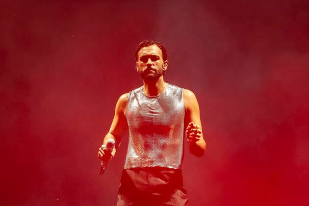 June 22, 2022, ROME, ITALY: Italian singer Marco Mengoni performs in stage during his concert at the Olimpico stadium in Rome, Italy, 22 June 2022..ANSA FABIO FRUSTACI ROME ITALY - ZUMAa110 20220622_zaf_a110_119 Copyright: xFabioxFrustacix