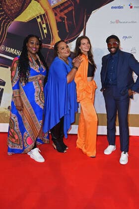 Yvonne Catterfeld and band at the 15 LEA Live Entertainment Award in the Festhalle in Frankfurt am Main on 22 06 2022