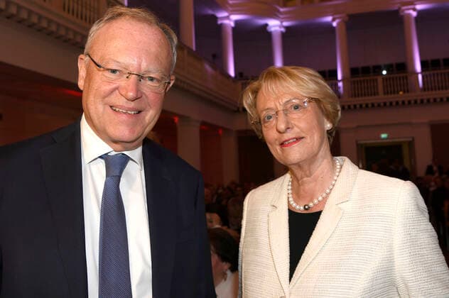 Stephan Weil and Eske Nannen at the award ceremony of the Lower Saxony State Prize 2022 to Eske Nannen and Otto Waalkes at the Hannover Congress Centrum Hannover, 22 06 2022 Foto:xC.xNiehausx xFuturexImage