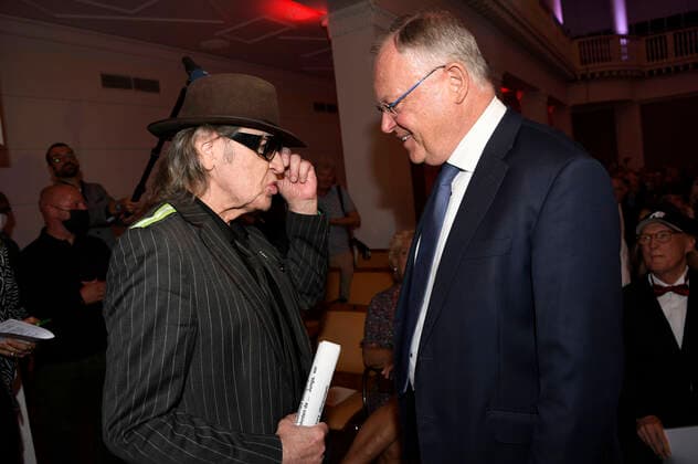 Udo Lindenberg and Stephan Weil at the award ceremony of the Lower Saxony State Prize 2022 to Eske Nannen and Otto Waalkes at the Hannover Congress Centrum Hannover, 22 06 2022 Foto:xC.xNiehausx xFuturexImage