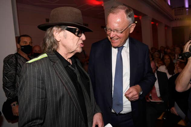 Udo Lindenberg and Stephan Weil at the award ceremony of the Lower Saxony State Prize 2022 to Eske Nannen and Otto Waalkes at the Hannover Congress Centrum Hannover, 22 06 2022 Foto:xC.xNiehausx xFuturexImage