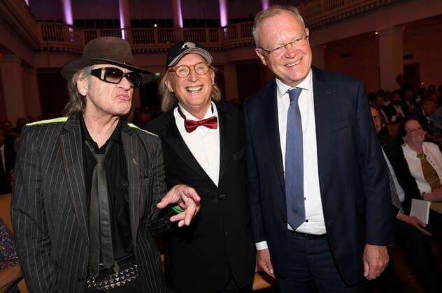 Udo Lindenberg, Otto Waalkes and Stephan Weil at the award ceremony of the Lower Saxony State Prize 2022 to Eske Nannen and Otto Waalkes at the Hannover Congress Centrum Hannover, 22 06 2022 Foto:xC.xNiehausx xFuturexImage