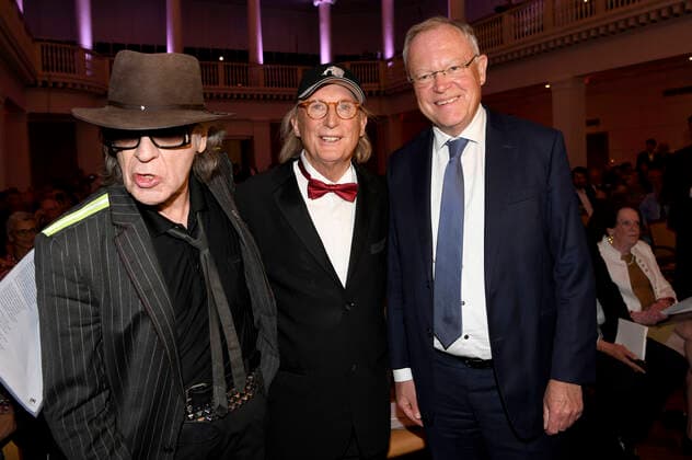 Udo Lindenberg, Otto Waalkes and Stephan Weil at the award ceremony of the Lower Saxony State Prize 2022 to Eske Nannen and Otto Waalkes at the Hannover Congress Centrum Hannover, 22 06 2022 Foto:xC.xNiehausx xFuturexImage