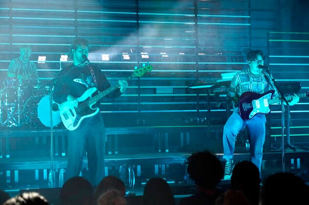 Sebastian Schmidt, Philipp Dausch and Clemens Rehbein from Milky Chance live as part of the Telekom Street Gigs event series at Kraftwerk Berlin Berlin, 22 06 2022 Foto:xT.xBartillax xFuturexImage