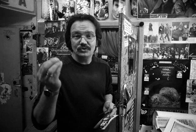 Moskovsky Komsomolets daily 8219781 10.10.1990 Employee of the newspaper Moskovsky Komsomolets, journalist V. Khakhatov. Alexey Kurbatov Moscow Russia  Copyright: xAlexeyxKurbatovx