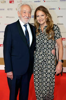 Dieter Hallervorden with wife Christiane Zander at the 15 Live Entertainment Awards 2022 ceremony in the Frankfurt Festhalle Frankfurt am Main, 22 06 2022 Foto:xP.xBackx xFuturexImage