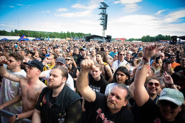Europe live at Tons of Rock 2022, Oslo, Norway Oslo, Norway. 23rd, June 2022. Concert goers attend a live concert with the Swedish glam rock band Europe during the Norwegian music festival Tons of Rock 2022 in Oslo. Oslo Norway  Copyright: xGonzalesxPhoto Jan-ErikxEriksenx
