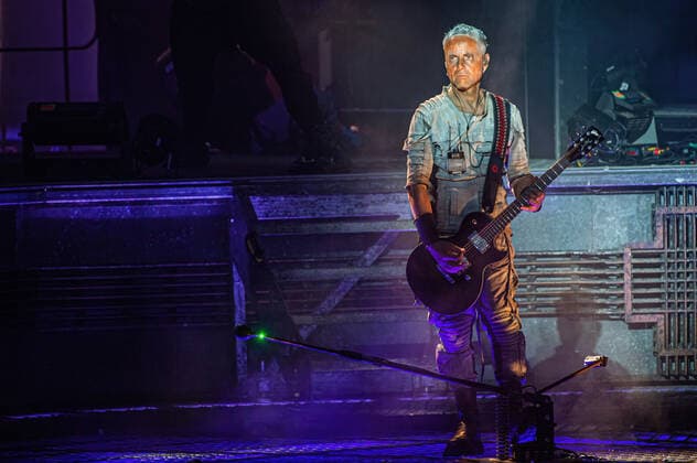 Rammstein Konzert in Aarhus Rammstein live in Aarhus, Denmark Aarhus, Denmark. 22nd, June 2022. The German industrial metal band Rammstein performs a live concert at Ceres Park in Aarhus. Here guitarist Paul Landers is seen live on stage. Aarhus Denmark  Copyright: xGonzalesxPhoto SebastianxDammarkx