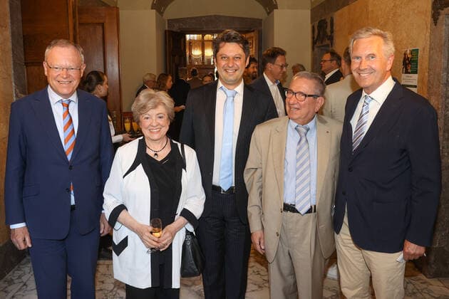 Hanover, festive reception on the occasion of the tenth anniversary of Villa Seligmann as a house for Jewish music, from left Minister President Stephan Weil, Erika Lux ,Eliah Sakakushev von Bismarck Director of Villa Seligmann Andor Izsak, former Federal President Christian Wulff,