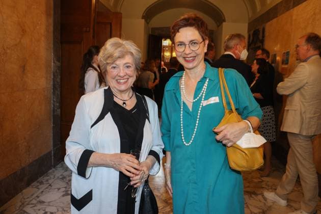 Hanover, reception on the occasion of the tenth anniversary of Villa Seligmann as a house for Jewish music, Erika Lux in conversation with Sonja Anders,