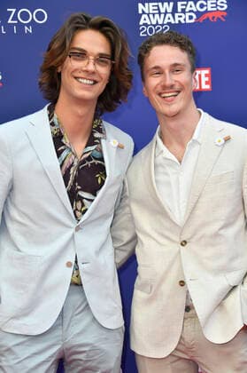 Tim Rasch with friend Robert Thiele at the Bunte New Faces Awards Film 2022 at the Delphi Filmpalast Berlin, 23 06 2022 Foto:xN.xKubelkax xFuturexImage