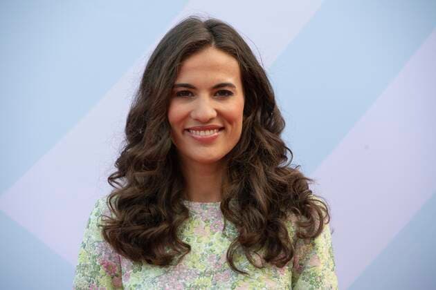 Mona AMEZIANE, presenter, red carpet, red carpet show, Grimme Online Awards 2022 ceremony on 23 06 2022 at Flora Koeln,
