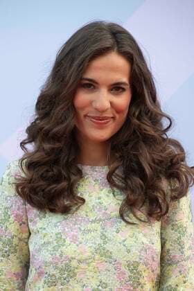 Mona AMEZIANE, presenter, red carpet, red carpet show, Grimme Online Awards 2022 ceremony on 23 06 2022 at Flora Koeln,