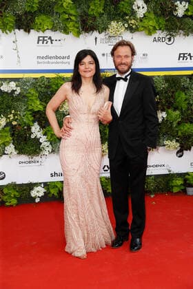 German Film Award 2022 Maximilian Befort with Luise Befort on the red carpet at the Lola German Film Award 2021 ceremony at the Palais am Funkturm in Messe Berlin Copyright: xEventpressxGolejewskix