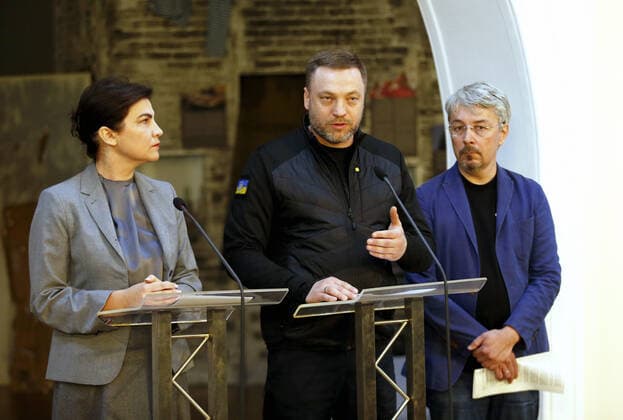 KYIV, UKRAINE - JUNE 24, 2022 - Prosecutor General of Ukraine Iryna Venediktova, Minister of Internal Affairs of Ukraine Denys Monastyrskyy and Minister of Culture and Information Policy of Ukraine Oleksandr Tkachenko (L to R) hold a press conference at the National Museum of the History of Ukraine as the largest collection of antiquities since Ukraine s independence confiscated from ex-MP Valerii Horbatov during authorized searches is due to be returned to the state, Kyiv, capital of Ukraine. This photo cannot be distributed in the Russian Federation. Largest collection of antiquities in Ukraine?s history confiscated from ex-MP presented in Kyiv  Copyright: xRuslanxKaniukax