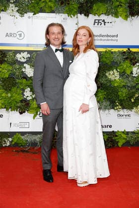 German Film Award 2022 on the red carpet at the Lola German Film Award 2021 ceremony at the Palais am Funkturm in Messe Berlin Copyright: xEventpressxGolejewskix