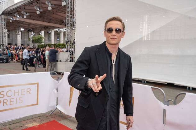 24 06 2022,Berlin,Germany,GER,German Film Award ceremony at Palais am Funkturm arrival Matthias Schweighöfer