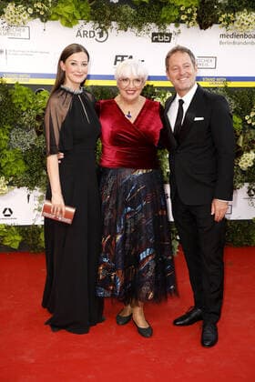 Alexandra Maria Lara, Claudia Roth and Florian Gallenberger at the arrival to the German Film Award ceremony on 24 06 2022 in Berlin German Film Award 2022 in Berlin Arrival Red Carpet