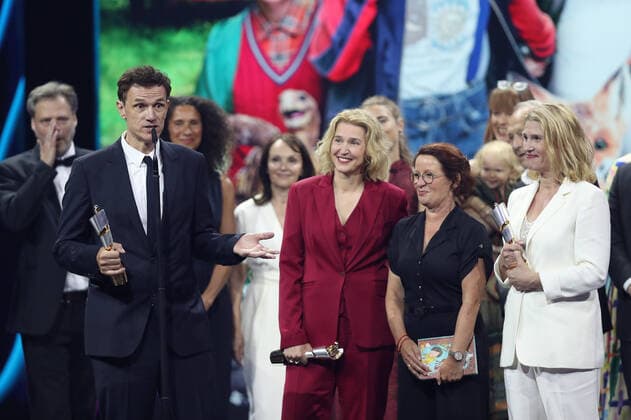 German Film Award 2022 Laureate in VISITORSTÄRKSTER FILM THE SCHOOL OF MAGICAL ANIMALS at the award ceremony of the Lola German Film Award 2022 at the Palais am Funkturm in Berlin 24 06 2022 Copyright: xEventpressx