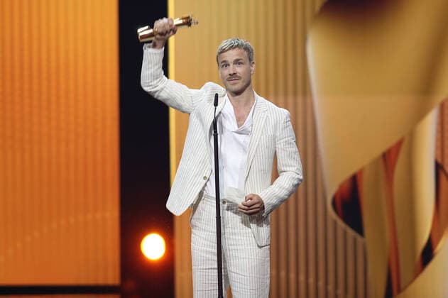 German Film Award 2022 Laureate BEST MALE MAIN ACTOR Albrecht Schuch LIEBER THOMAS at the Lola German Film Award 2022 ceremony at the Palais am Funkturm in Berlin 24 06 2022 Copyright: xEventpressx