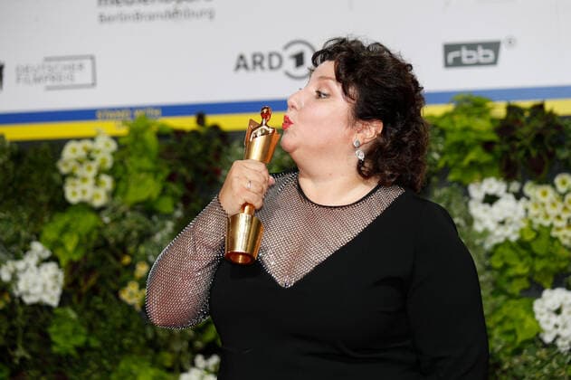 German Film Award 2022 Meltem Kaptan on the red carpet at the Lola German Film Award 2021 ceremony at the Palais am Funkturm in Messe Berlin Copyright: xEventpressxGolejewskix