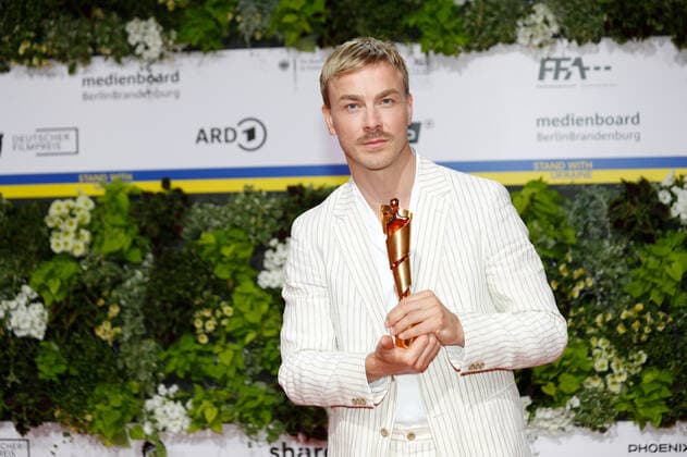 German Film Award 2022 Albrecht Schuch on the red carpet at the Lola German Film Award 2021 ceremony at the Palais am Funkturm in Messe Berlin Copyright: xEventpressxGolejewskix
