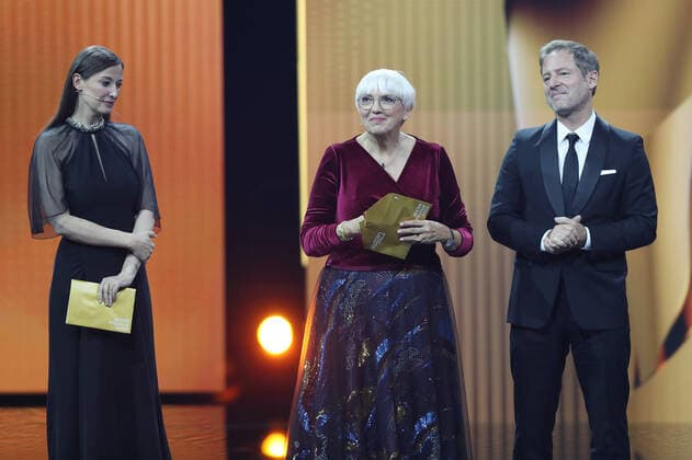 German Film Award 2022 BEST FILMS StM Claudia Roth, Alexandra Maria Lara and Florian Gallenberger at the Lola German Film Award 2022 ceremony at the Palais am Funkturm in Berlin 24 06 2022 Copyright: xEventpressx