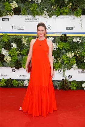 German Film Award 2022 Maria Ehrich heavily pregnant on the red carpet at the award ceremony of the Lola German Film Award 2021 in the Palais am Funkturm in the Messe Berlin Copyright: xEventpressxGolejewskix