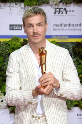 Albrecht Schuch at the 72 German Film Awards 2022 ceremony at the Palais am Funkturm in Messe Berlin Berlin, 24 06 2022 Foto:xF.xKernx xFuturexImage