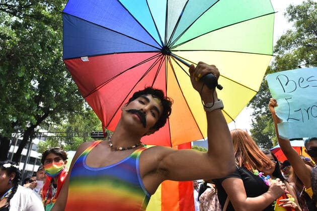 June 25, 2022, Mexico City, Mexico City, Mexico: June 25, 2022, Mexico City, Mexico: A member of LGBBTTIQ community takes part during the colorful parade as part of the 44th annual pride march at Angel of Independence. people from all over the world join the worldwide celebration of pride and commemorate the stonewall riots. on June 25, 2022 in Mexico City, Mexico. Mexico City Mexico - ZUMAe321 20220625_zia_e321_047 Copyright: xCarlosxTischlerx xEyepixxGroupx