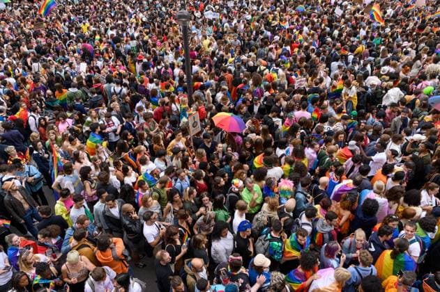 LGBT (lesbian, gay, bi, trans) pride march, thousands of people march in Paris  JulienxMattiax xLexPictorium LePictorium_0264625