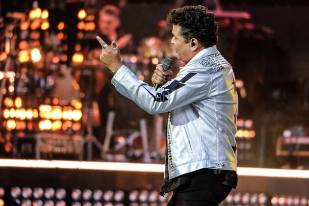 Carlos Vives Performs Carlos Vives performs during the 30th anniversary of Cadena 100 concerts at the Wanda Metropolitano Stadium on June 25, 2022 in Madrid, Spain. Madrid Spain  Copyright: xOscarxGonzalezx originalFilename: gonzalez-notitle220625_npWQf.jpg
