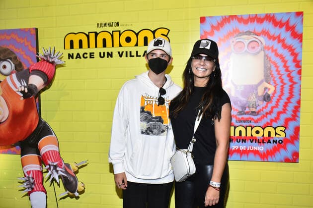 June 26, 2022, Mexico City, Mexico City, Mexico: June 26, 2022, Mexico City, Mexico: Cecilia Galeano accompanied by her son attend at the red carpet of Minions: The Rise of Gru film premiere at Cinemex Antara. on June 26, 2022 in Mexico City, Mexico. Mexico City Mexico - ZUMAe321 20220626_zia_e321_002 Copyright: xCarlosxTischlerx xEyepixxGroupx