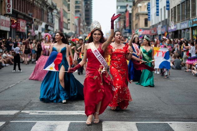 June 26, 2022, Toronto, ON, Canada: People march in the Pride parade, marking the return of in-person festivities for the annual LGBTQ celebration, in Toronto, Sunday, June 26, 2022. Toronto Canada  - ZUMAc35_ 20220626_zaf_c35_108 Copyright: xEduardoxLimax