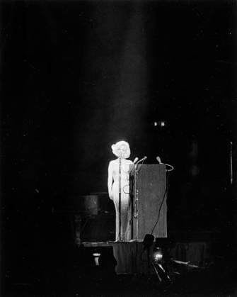 IMAGO ICONS: Marilyn Monroe Trip to New York City: Madison Square Garden, Birthday Salute to President Kennedy, 8:50PM. Actor and singer, Marilyn Monroe, performs at a Democratic Party fund-raising dinner and birthday salute to President John F. Kennedy at Madison Square Garden in New York City, New York. Copyright: xpiemagsx