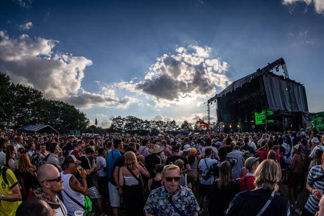 A36 live at Roskilde Festival 2022, Copenhagen, Denmark Roskilde, Denmark. 28th, June 2022. Concert goers seen at a live concert with the Swedish rapper A36 during the Danish music festival Roskilde Festival 2022 in Roskilde. Roskilde Denmark  Copyright: xGonzalesxPhoto ErlingxBrodersenx