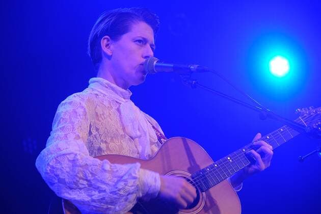 06 28 2022 xkhx Kassel Kulturzelt concert Kat Frankie Australian singer songwriter and guitarist