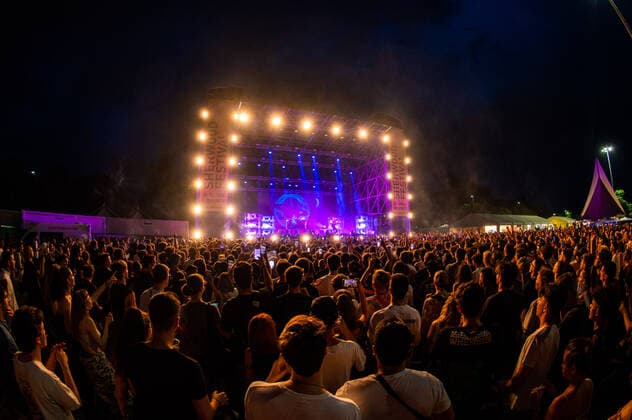 Fans watching Gemitaiz in concert during Gemitaiz Summer Tour 2022, Italian singer Music Concert in Padua, Italy, June 28 2022  Copyright: xAlessioxMarinix xipa-agency.netx xx 0
