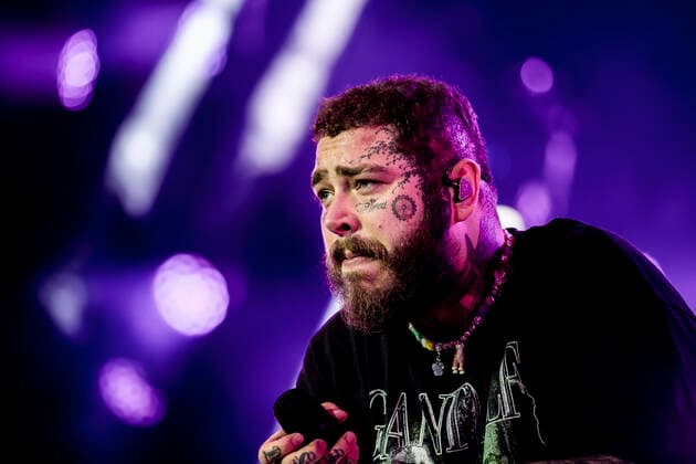 Post Malone live at Roskilde Festival 2022, Roskilde, Denmark Roskilde, Denmark. 29th, June 2022. The American rapper and lyricist Post Malone performs a live concert during the Danish music festival Roskilde Festival 2022 in Roskilde. Roskilde Denmark  Copyright: xGonzalesxPhoto LassexLagonix